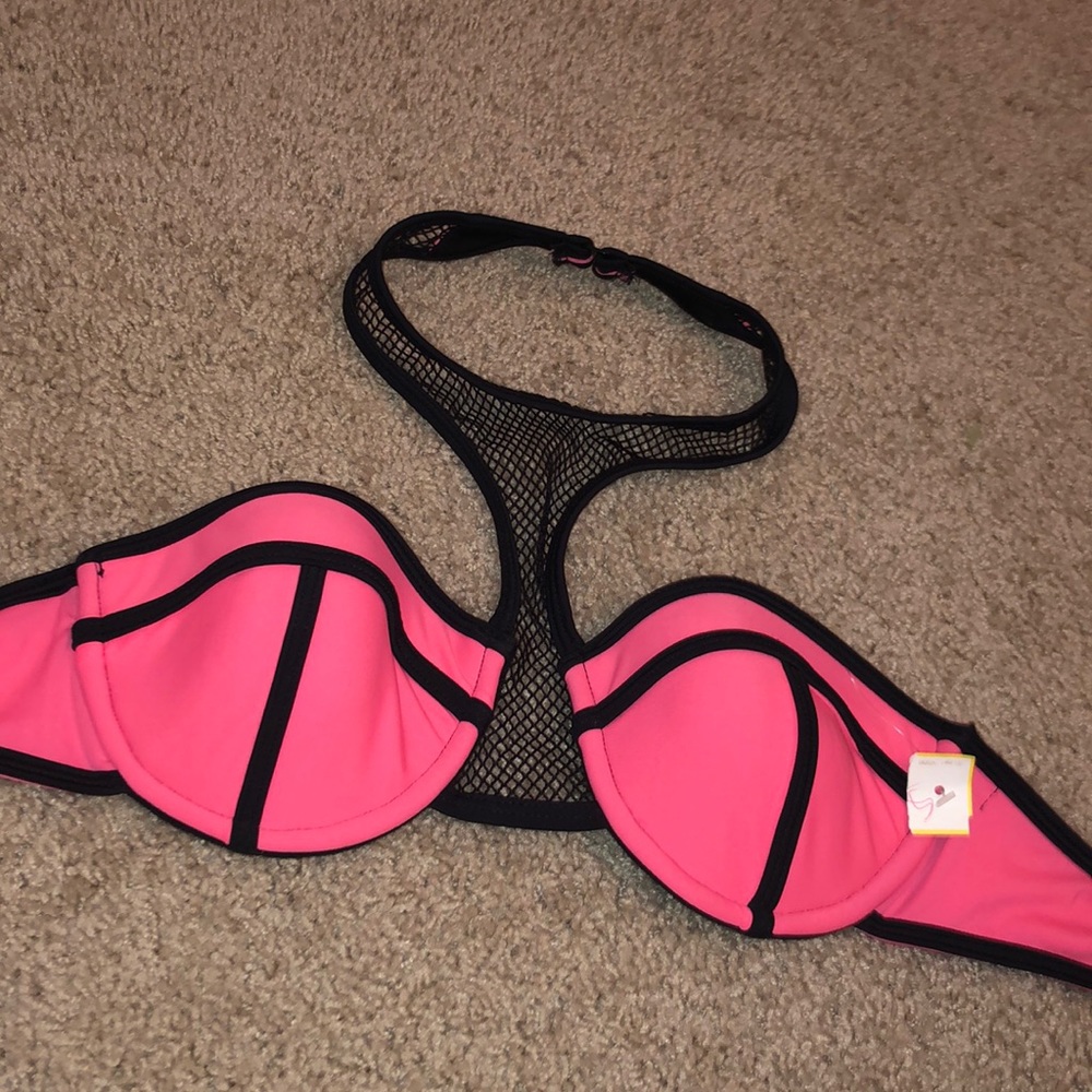NWT Pink Beach riot bikini top
